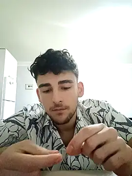 Snapshot of yasinesra757_ chatting on 12.22.25 yasinesra757 online show from 12.22.25