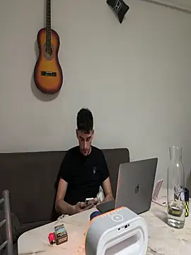 Snapshot of yasinesra757_ chatting on 01.07.26 yasinesra757 online show from 01.07.26