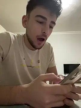 Snapshot of yasinesra757_ chatting on 01.15.26 yasinesra757 online show from 01.15.26