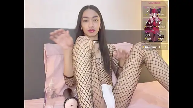 Snapshot of queensilver chatting on 03.06.26 queensilver online show from 03.06.26