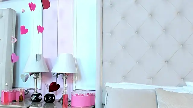 scarlett leblanc  online show from 07.15.26