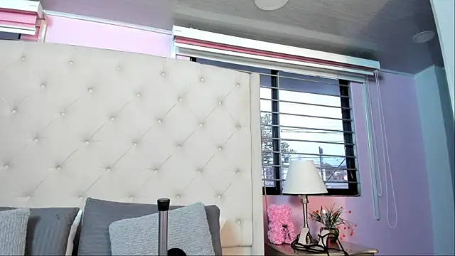 scarlett leblanc  online show from 08.05.26