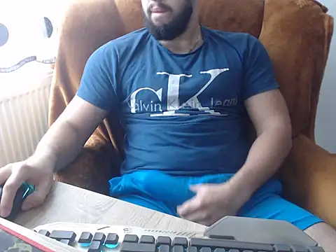 Snapshot of strongcoffee10 chatting on 11.11.25 strongcoffee10 online show from 11.11.25