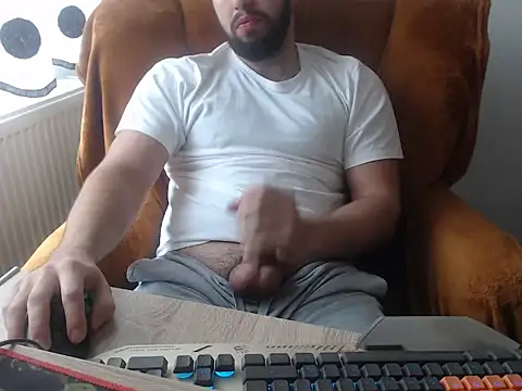 Snapshot of strongcoffee10 chatting on 11.17.25 strongcoffee10 online show from 11.17.25