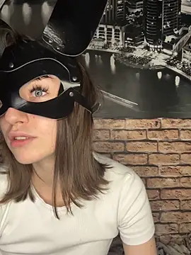 bunnyria1 online show from 10.31.25