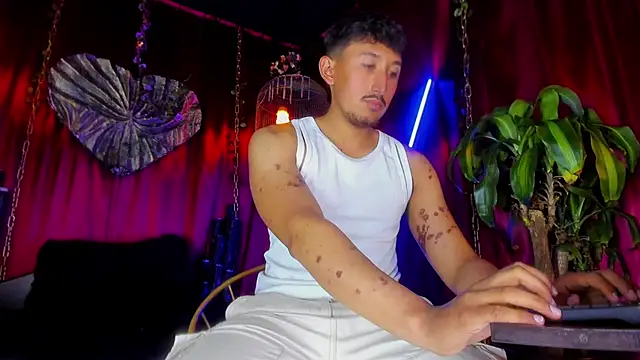 x heros x online show from 11.01.25