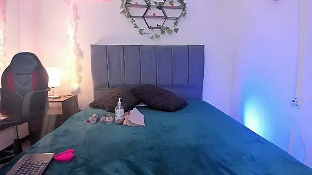 Snapshot of Lucerop_ chatting on 03.05.26 Lucerop online show from 03.05.26