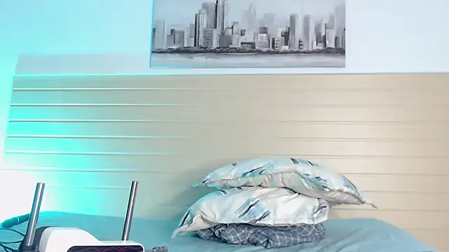 Snapshot of Madisonkay chatting on 03.12.26 Madisonkay online show from 03.12.26