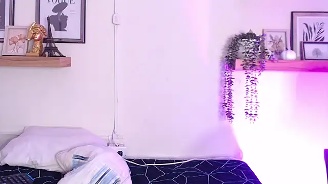 Madisonkay online show from 04.24.26