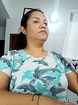 Samaraa Lee online show from 11.21.25