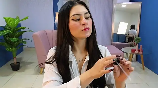 Snapshot of amy_lovelydoll chatting on 01.11.26 amy lovelydoll online show from 01.11.26