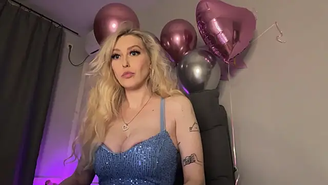 Snapshot of Liya_Liss chatting on 12.02.25 Liya Liss online show from 12.02.25