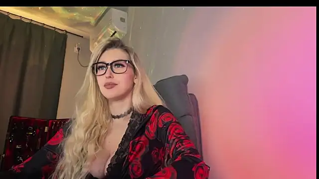 Snapshot of Liya_Liss chatting on 03.21.26 Liya Liss online show from 03.21.26