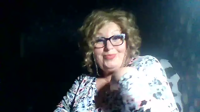 Snapshot of Milaniya606 chatting on 11.17.25 Milaniya606 online show from 11.17.25