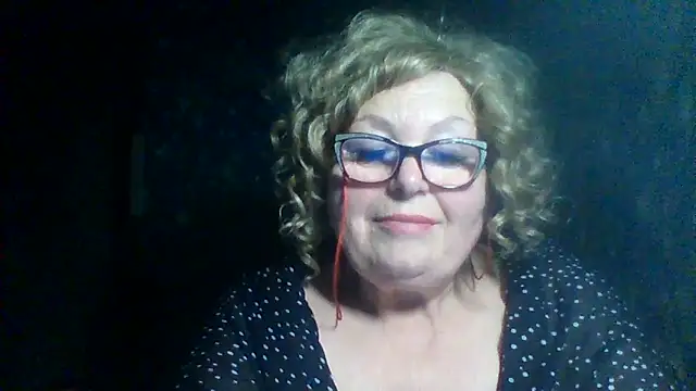 Snapshot of Milaniya606 chatting on 11.25.25 Milaniya606 online show from 11.25.25