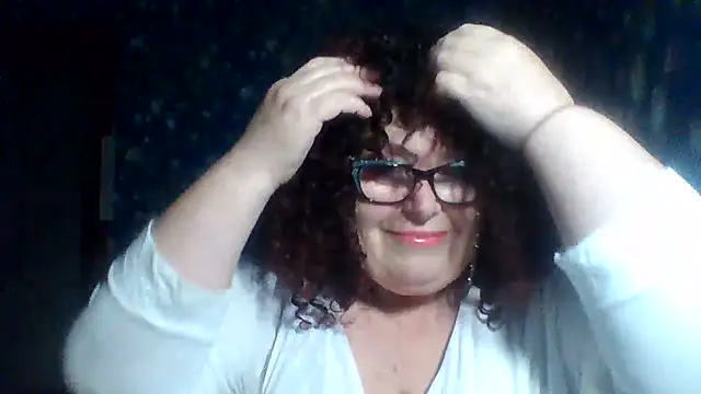 Snapshot of Milaniya606 chatting on 11.29.25 Milaniya606 online show from 11.29.25