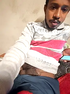 Snapshot of rudr1 chatting on 12.13.25 rudr1 online show from 12.13.25