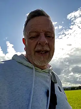 Dennislover007 online show from 05.20.26