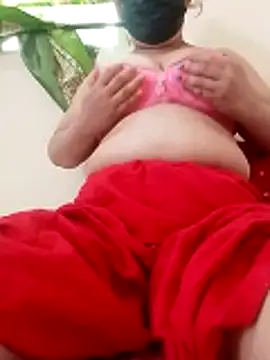 Snapshot of jasica22 chatting on 11.04.25 jasica22 online show from 11.04.25