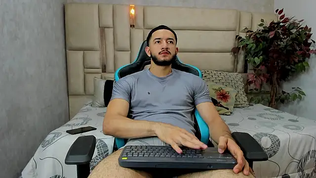 Snapshot of vitaly__ chatting on 01.19.26 vitaly online show from 01.19.26