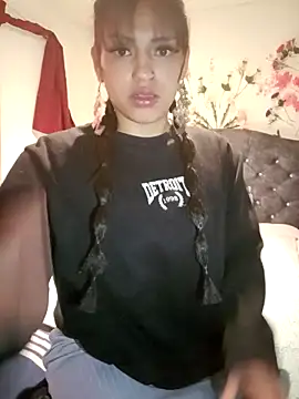 Snapshot of BellaChiquis_ chatting on 01.14.26 BellaChiquis online show from 01.14.26