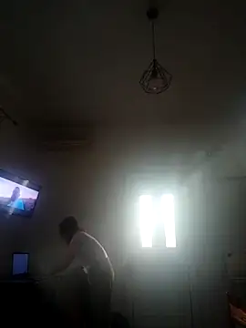 molly qu online show from 11.03.25