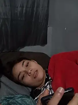 Snapshot of arirubi chatting on 10.31.25 arirubi online show from 10.31.25