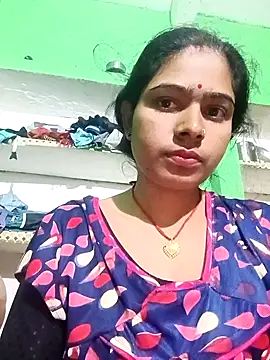 Snapshot of Rsr-1 chatting on 11.04.25 Rsr-1 online show from 11.04.25