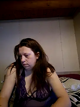 Snapshot of roussechaudasse chatting on 01.08.26 roussechaudasse online show from 01.08.26