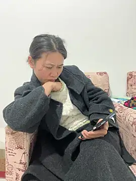 Snapshot of daaqnn chatting on 11.20.25 daaqnn online show from 11.20.25