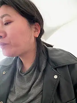 Snapshot of daaqnn chatting on 03.15.26 daaqnn online show from 03.15.26