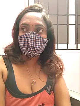 Snapshot of Queen-dhivya chatting on 02.03.26 Queen-dhivya online show from 02.03.26