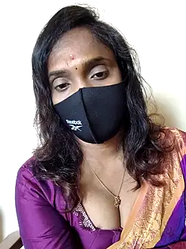 Snapshot of Queen-dhivya chatting on 02.25.26 Queen-dhivya online show from 02.25.26