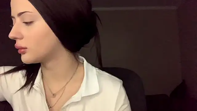 RuthGarner online show from 10.31.25