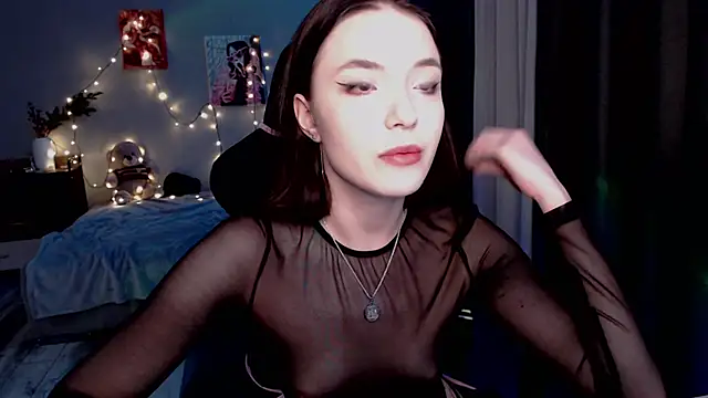 Snapshot of dolll_maiya chatting on 02.08.26 dolll maiya online show from 02.08.26