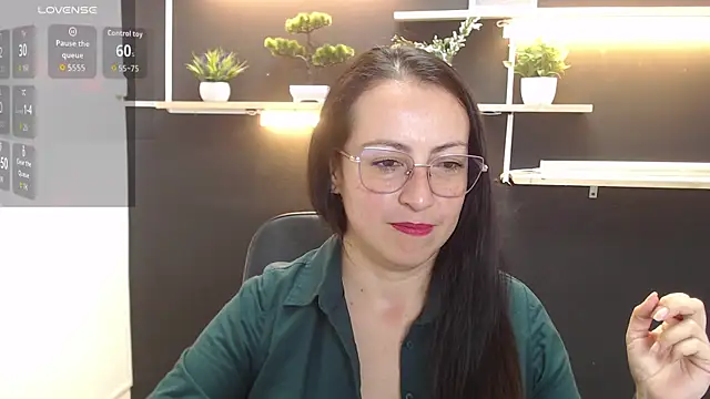 Lauryn Jones online show from 04.23.26