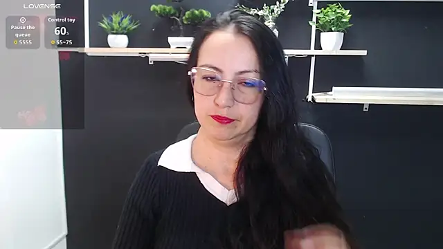 Lauryn Jones online show from 04.25.26