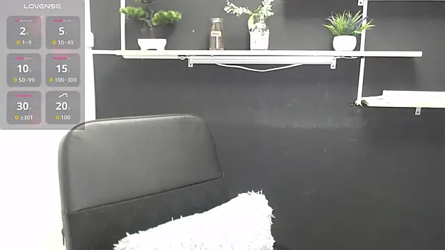 Lauryn Jones online show from 06.06.26