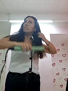 Lauryn Jones online show from 06.19.26