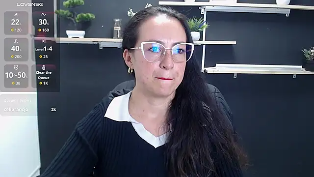 Snapshot of Lauryn_Jones chatting on 06.22.26 Lauryn Jones online show from 06.22.26