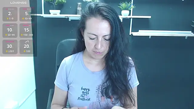 Snapshot of Lauryn_Jones chatting on 06.25.26 Lauryn Jones online show from 06.25.26