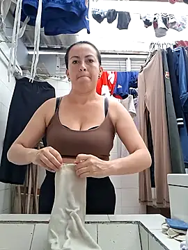 Snapshot of Lauryn_Jones chatting on 07.02.26 Lauryn Jones online show from 07.02.26
