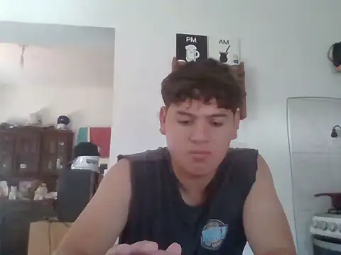 Snapshot of Myboy0020 chatting on 12.17.25 Myboy0020 online show from 12.17.25