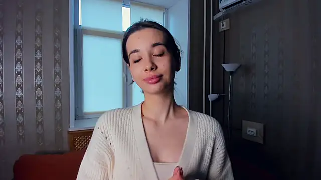 Snapshot of JacalynSchreiber chatting on 11.09.25 JacalynSchreiber online show from 11.09.25