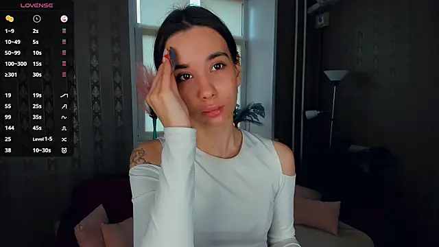 Snapshot of JacalynSchreiber chatting on 11.25.25 JacalynSchreiber online show from 11.25.25