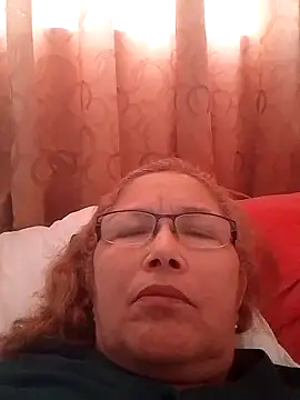 Snapshot of Cessi50 chatting on 11.05.25 Cessi50 online show from 11.05.25