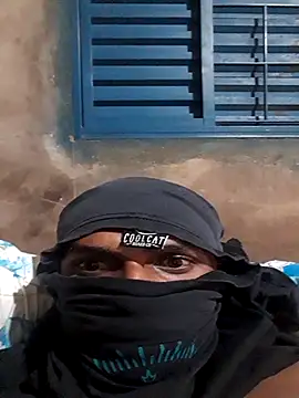 Snapshot of m-a-g-n-a-t-a chatting on 02.20.26 m-a-g-n-a-t-a online show from 02.20.26