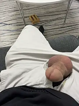 Snapshot of saban_akdogan chatting on 11.22.25 saban akdogan online show from 11.22.25