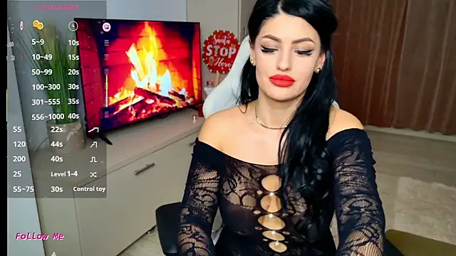 Snapshot of Myla-b chatting on 01.05.26 Myla-b online show from 01.05.26