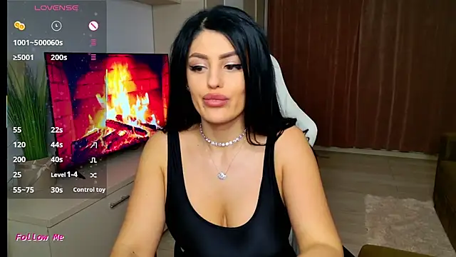 Snapshot of Myla-b chatting on 01.07.26 Myla-b online show from 01.07.26